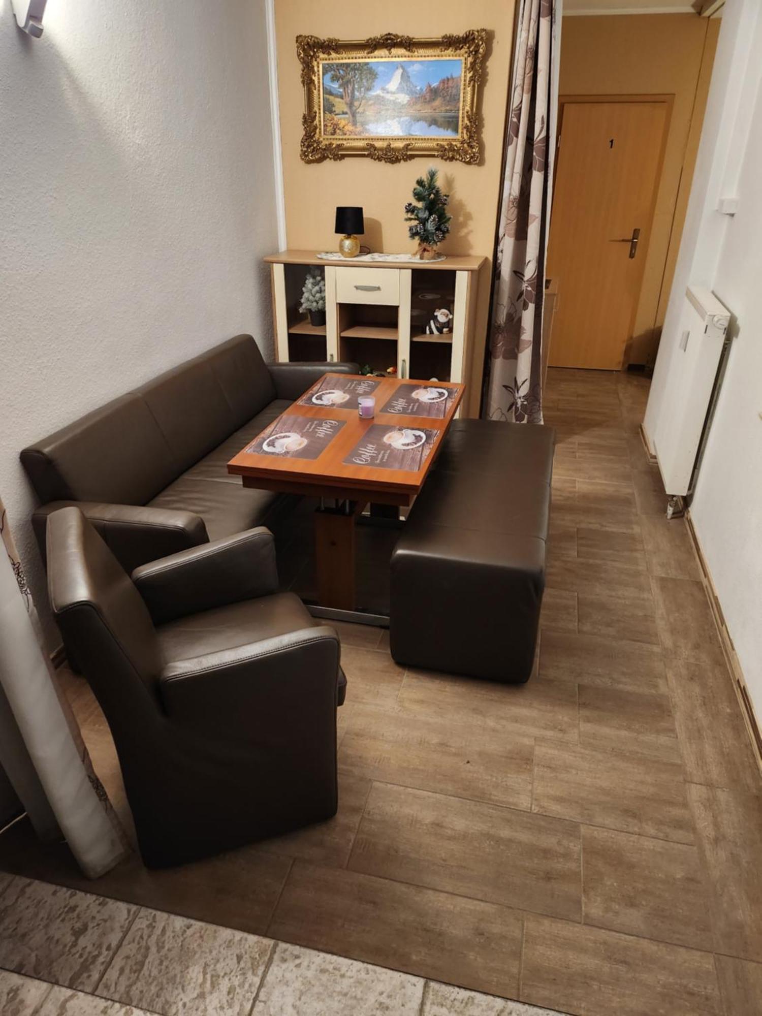 Halle, Top -Preise, 79 Qm Sd Fewo, Eg, Wahlweise Mit 1- 3 Dz, Tv Lounge, Kueche, Bad Wc Einfach Und Gut, Langzeitmieter Vb Preise Halle  Exterior foto