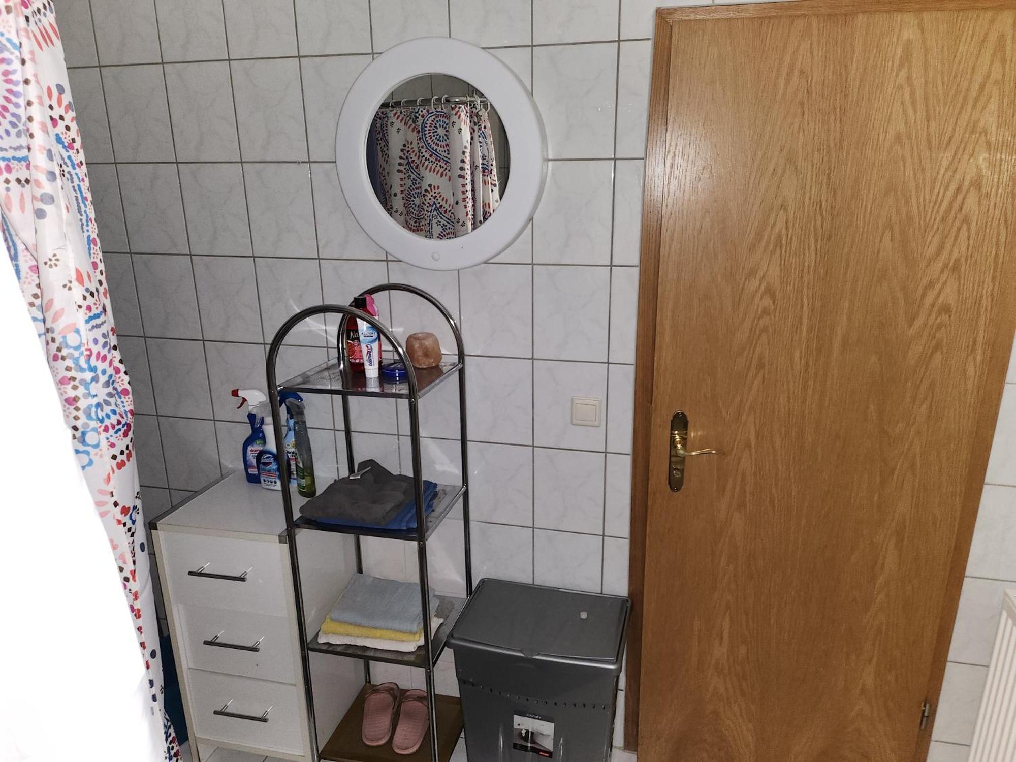 Halle, Top -Preise, 79 Qm Sd Fewo, Eg, Wahlweise Mit 1- 3 Dz, Tv Lounge, Kueche, Bad Wc Einfach Und Gut, Langzeitmieter Vb Preise Halle  Exterior foto